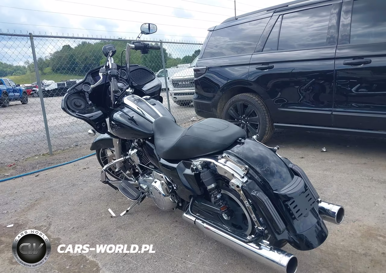2023 Harley-Davidson Fltrxs VIN:1HD1KTP17PB647104 - 3