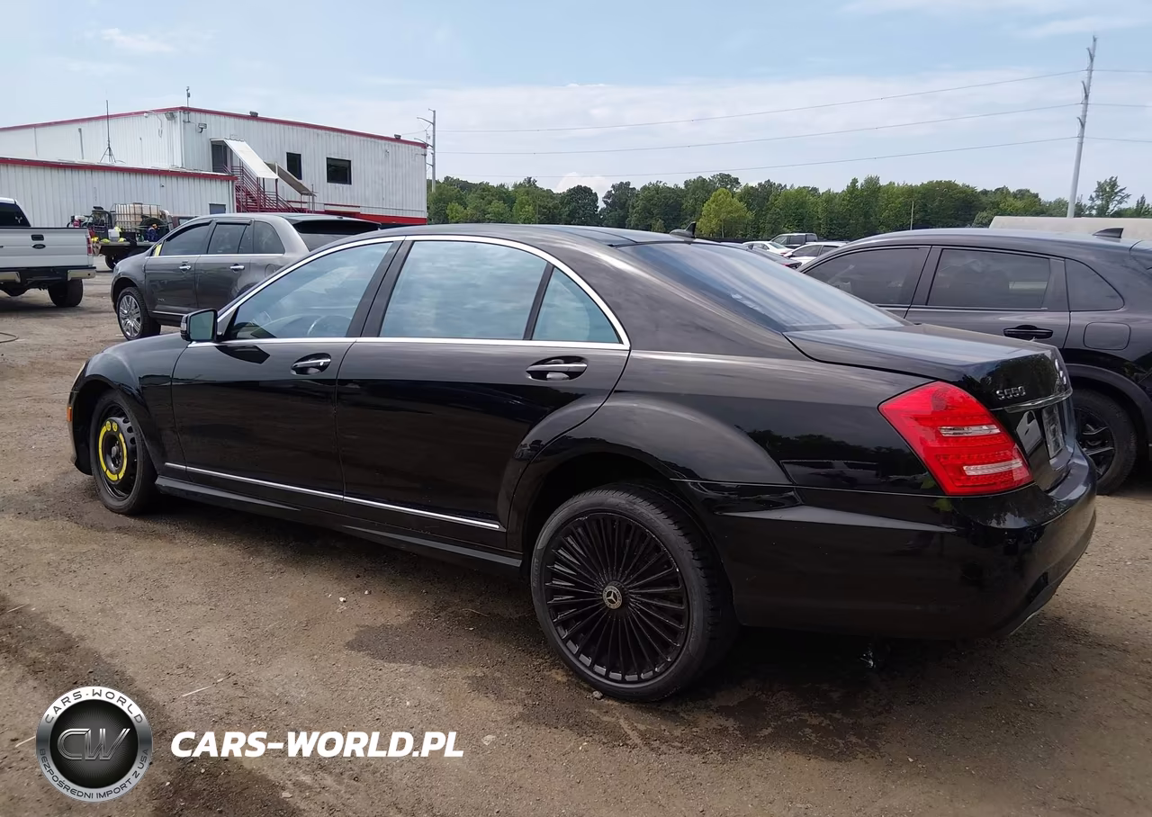 2013 Mercedes-Benz S 550 VIN:WDDNG7DBXDA529418 - 3