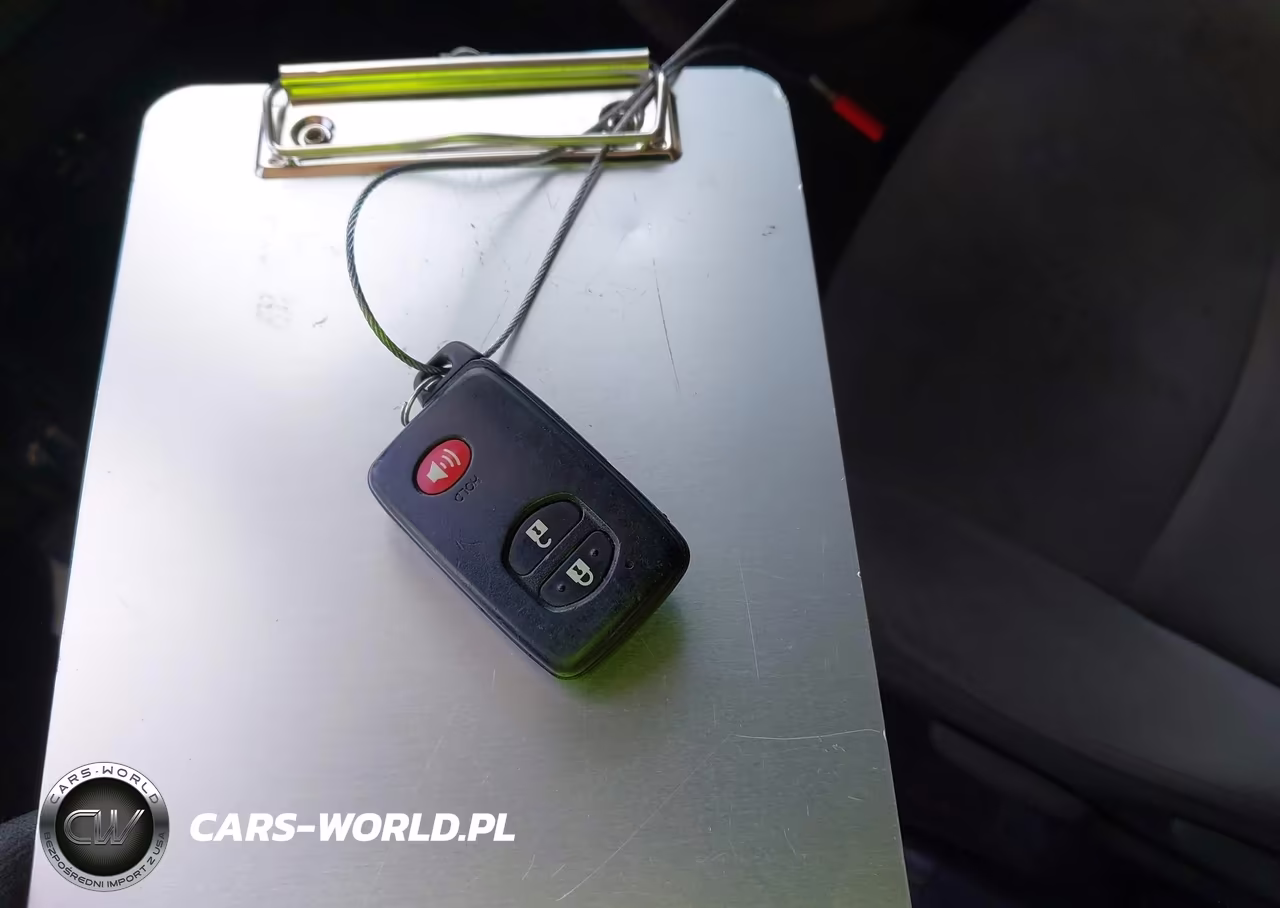 2013 Toyota Prius Three VIN:JTDKN3DU3D1651180 - 11