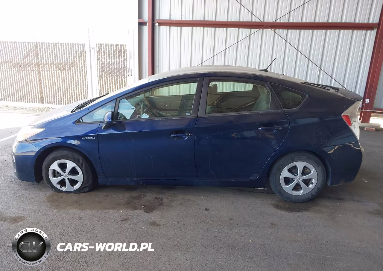2013 Toyota Prius Three VIN:JTDKN3DU3D1651180 - 14