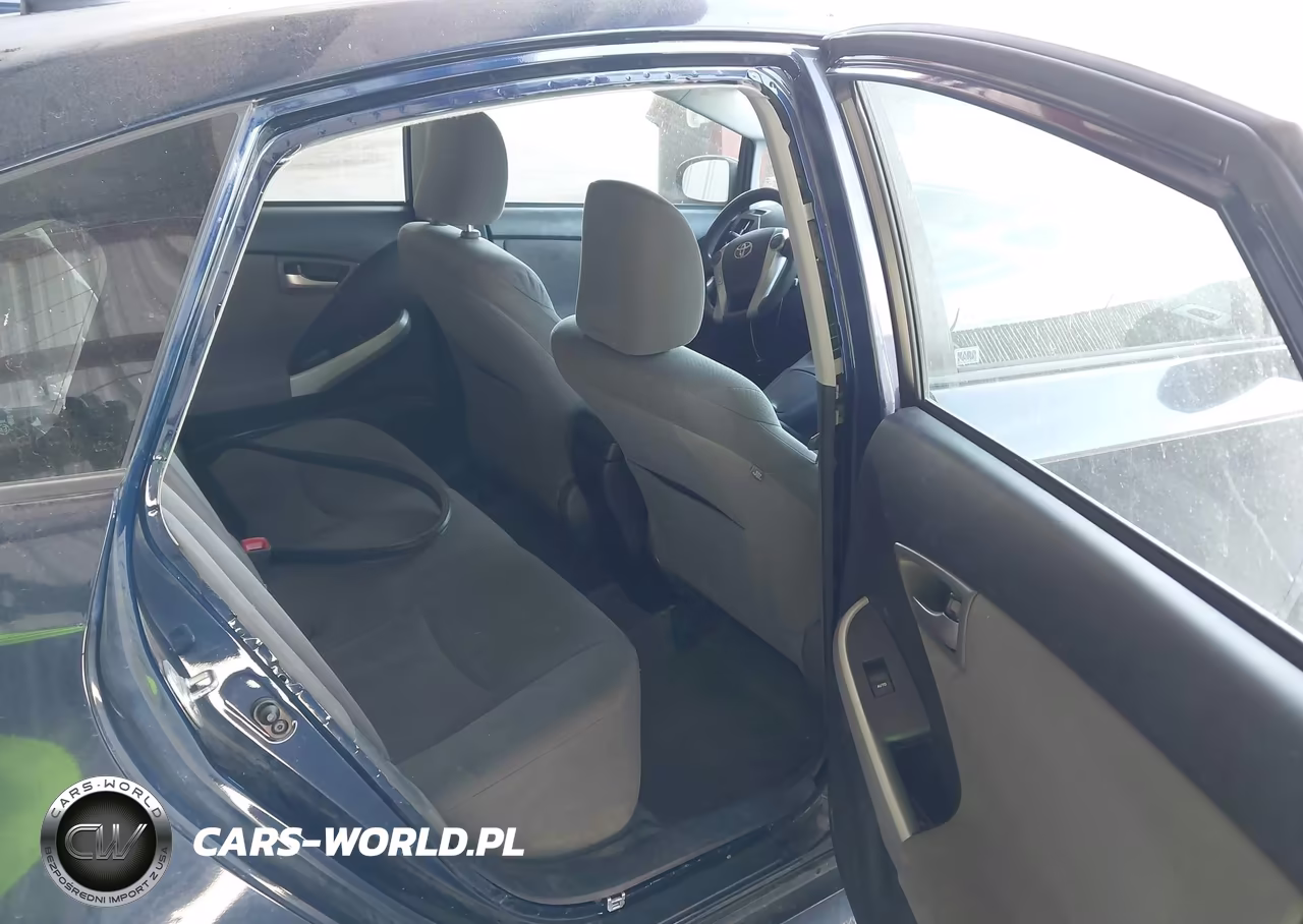 2013 Toyota Prius Three VIN:JTDKN3DU3D1651180 - 8