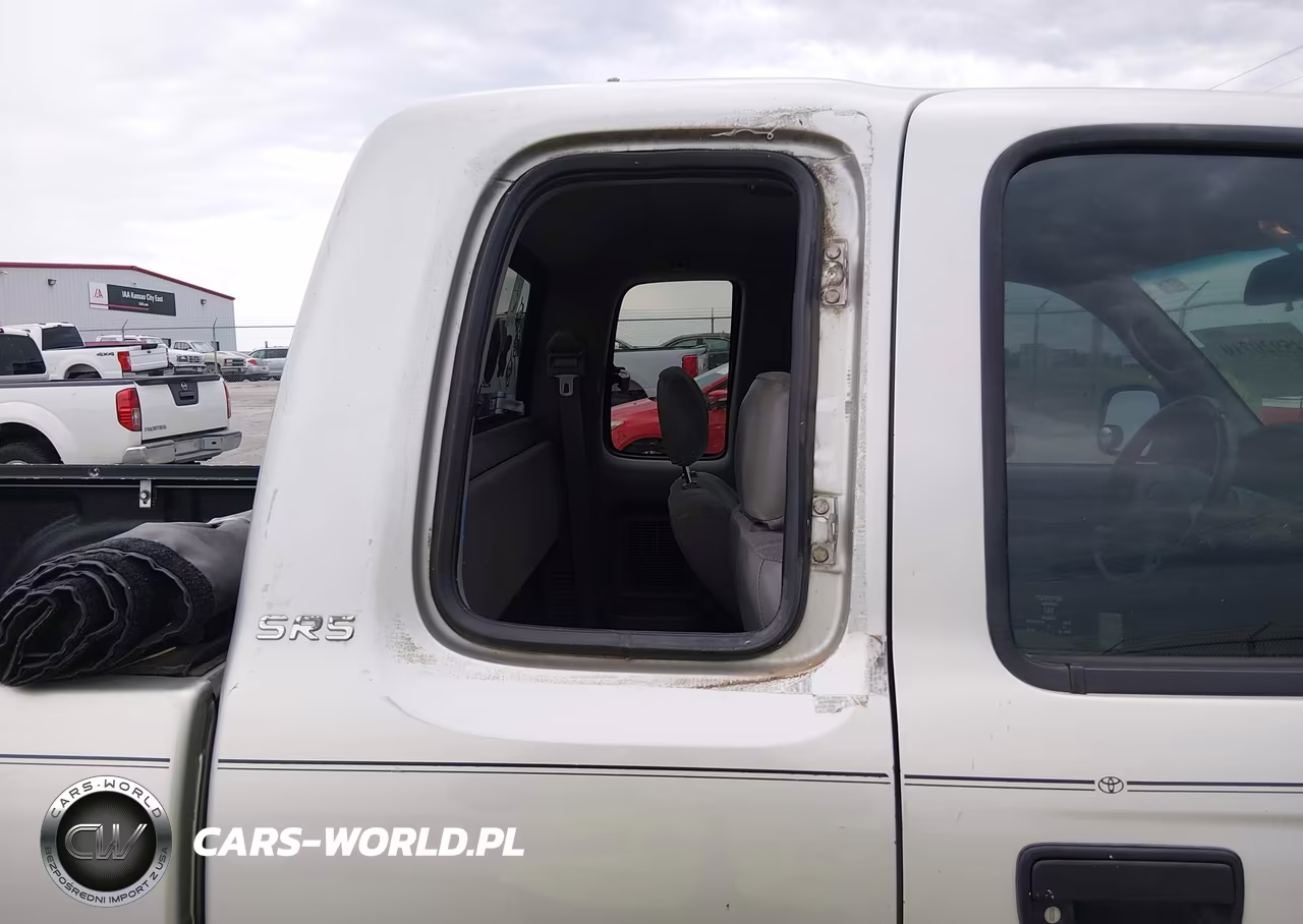 2004 Toyota Tacoma VIN:5TEWM72N14Z323351 - 13