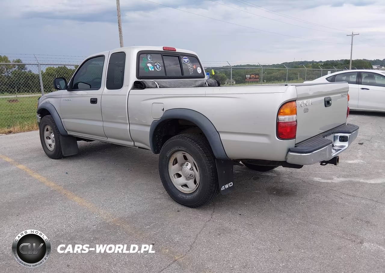 2004 Toyota Tacoma VIN:5TEWM72N14Z323351 - 3