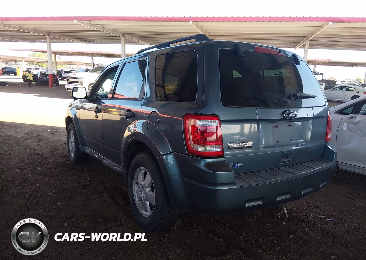 2011 Ford Escape Xlt VIN:1FMCU0D77BKB65443 - 3