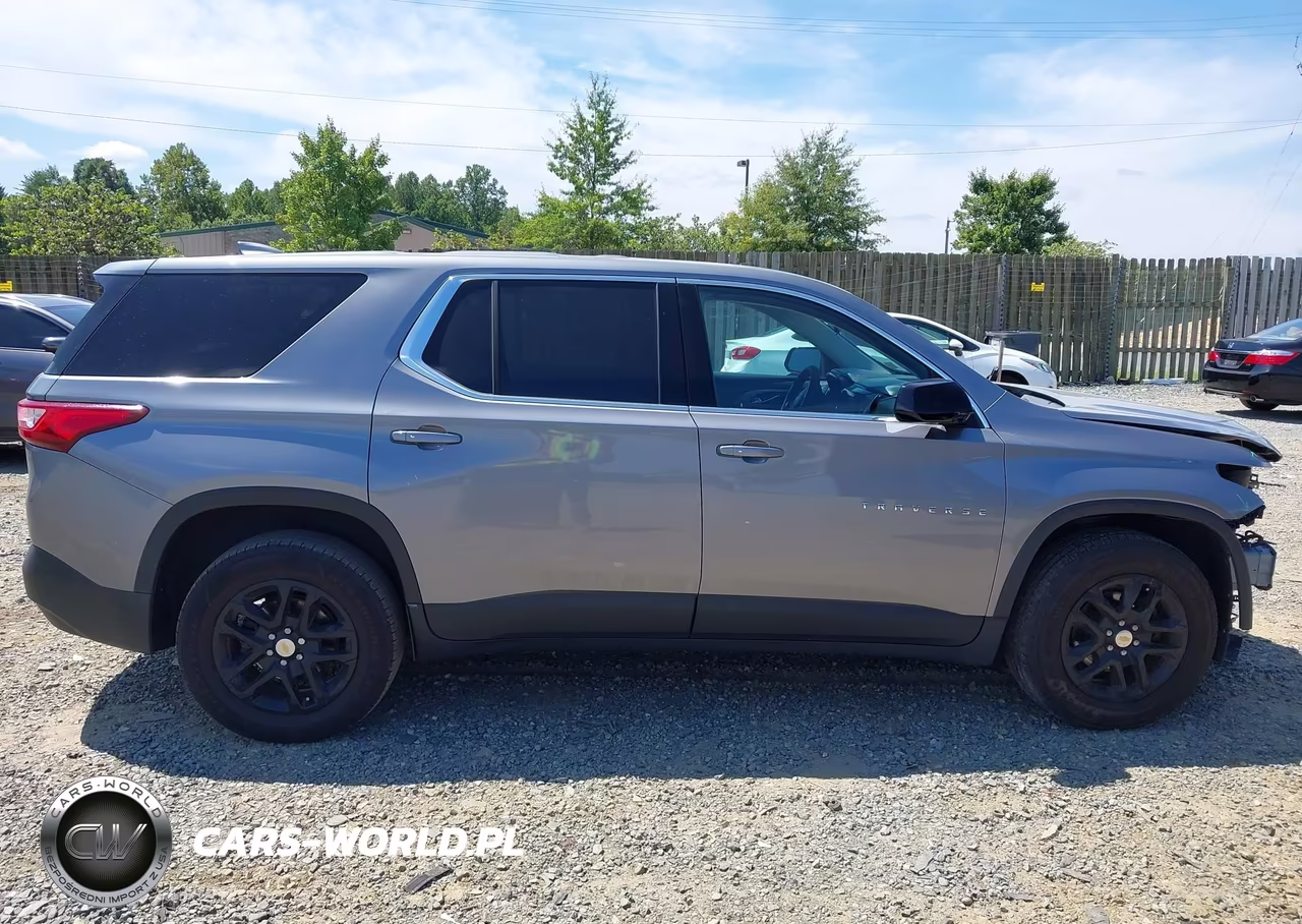 2020 Chevrolet Traverse Fwd Ls VIN:1GNERFKW0LJ107829 - 13