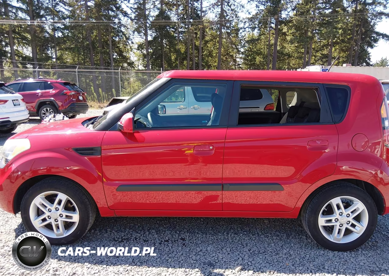 2010 Kia Soul + VIN:KNDJT2A28A7146159 - 15
