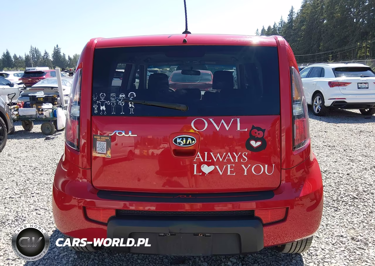 2010 Kia Soul + VIN:KNDJT2A28A7146159 - 17