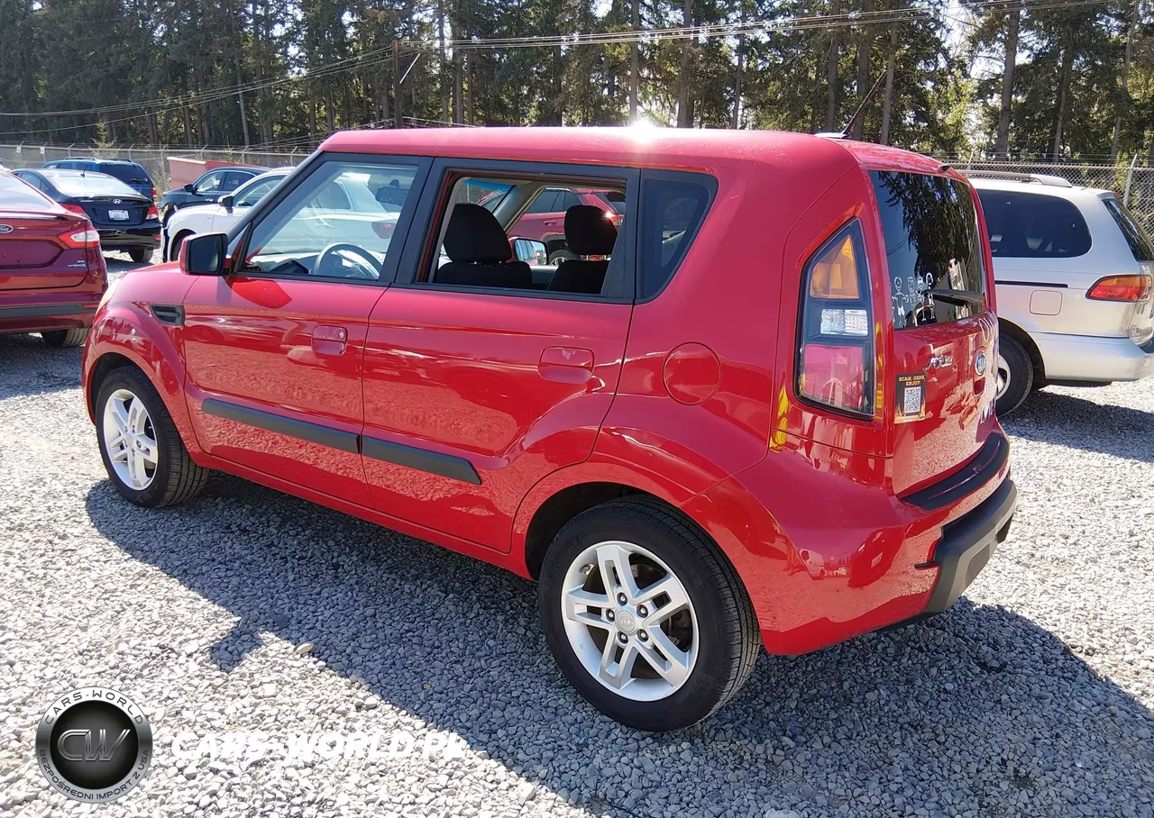 2010 Kia Soul + VIN:KNDJT2A28A7146159 - 3