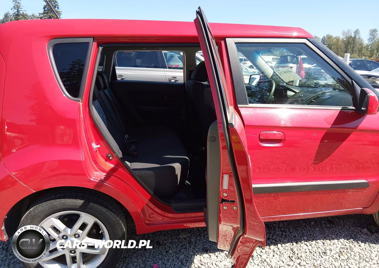 2010 Kia Soul + VIN:KNDJT2A28A7146159 - 8