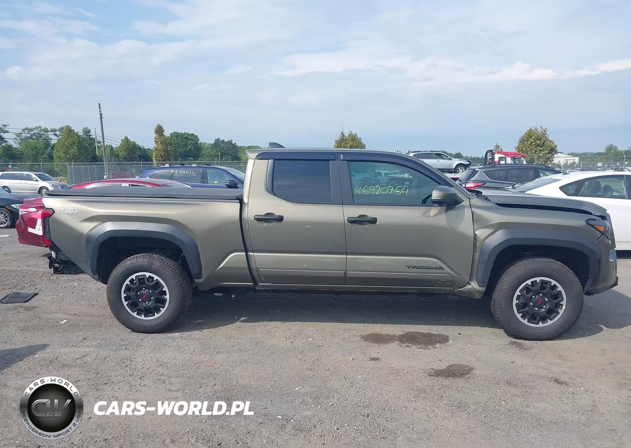 2025 Toyota Tacoma VIN:3TMLB5JN4SM116008 - 13