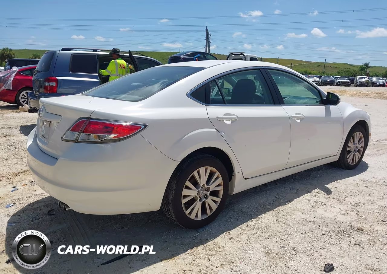 2010 Mazda Mazda6 I Touring VIN:1YVHZ8CH5A5M41677 - 4