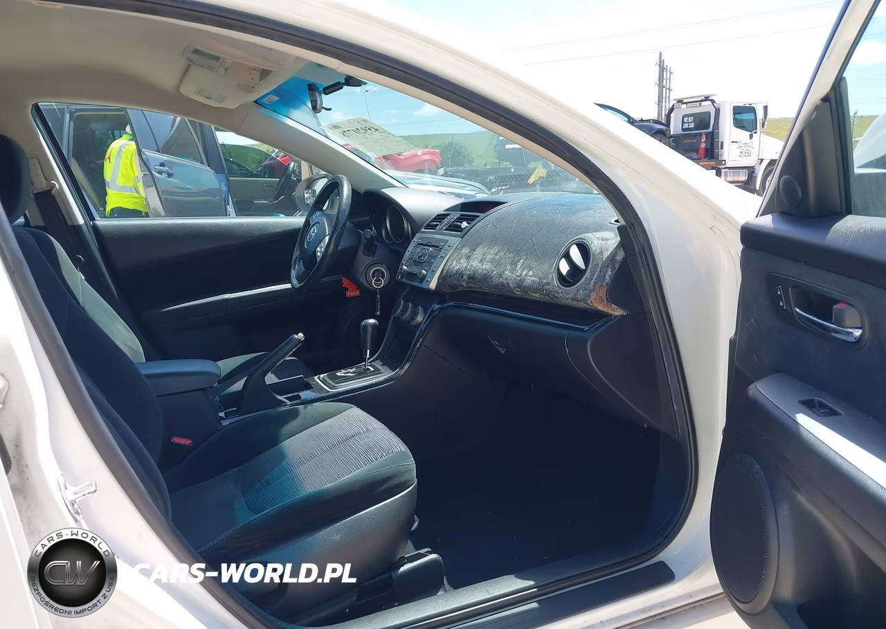 2010 Mazda Mazda6 I Touring VIN:1YVHZ8CH5A5M41677 - 5