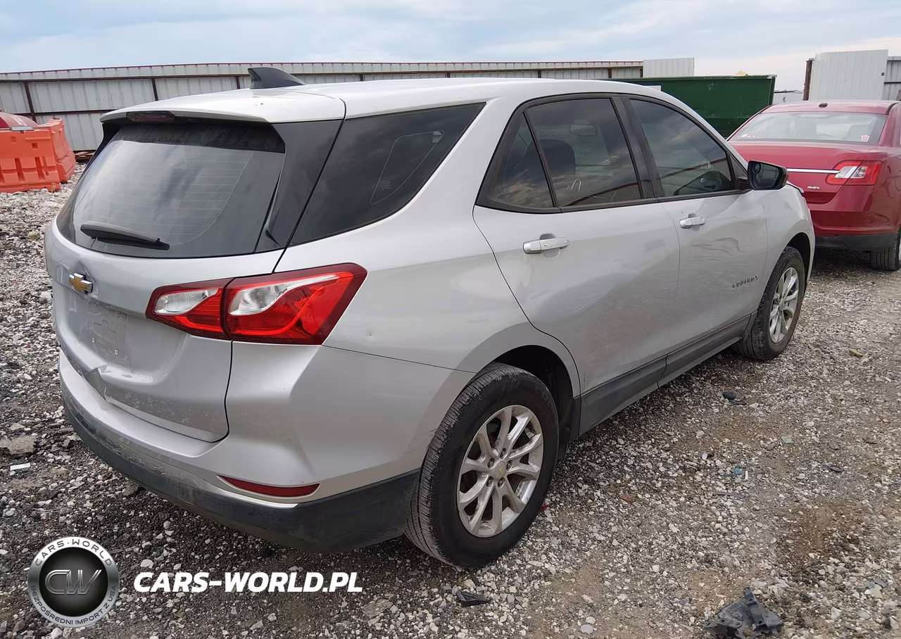 2018 Chevrolet Equinox Ls VIN:2GNAXHEV4J6118703 - 4