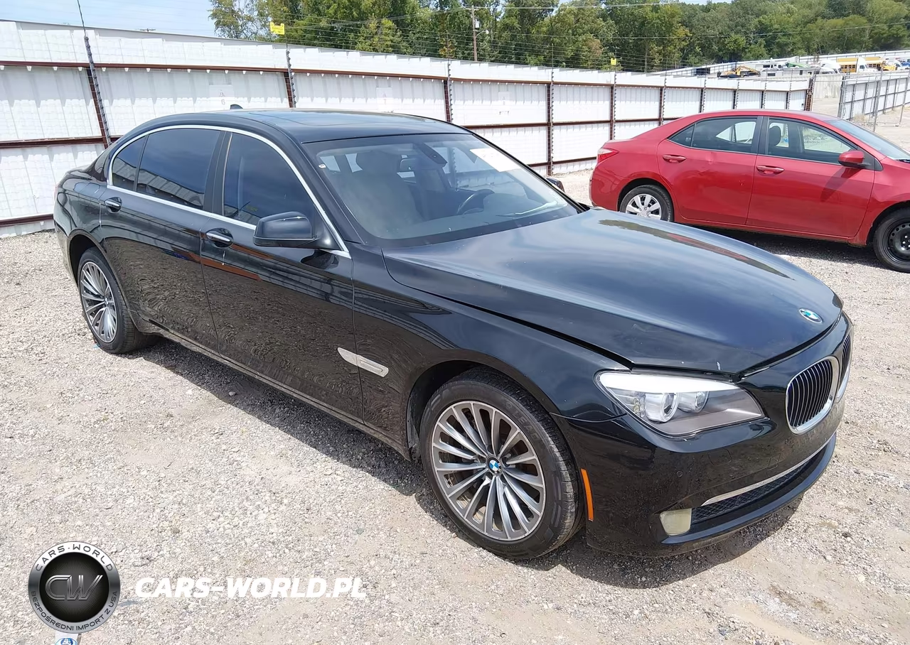 2012 BMW 740Li