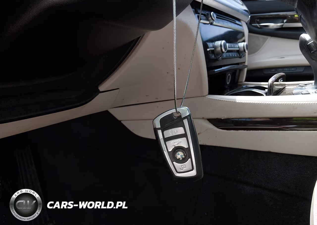 2012 BMW 740Li VIN:WBAKB4C52CC576481 - 11