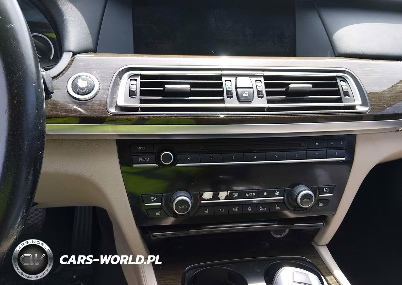 2012 BMW 740Li VIN:WBAKB4C52CC576481 - 16