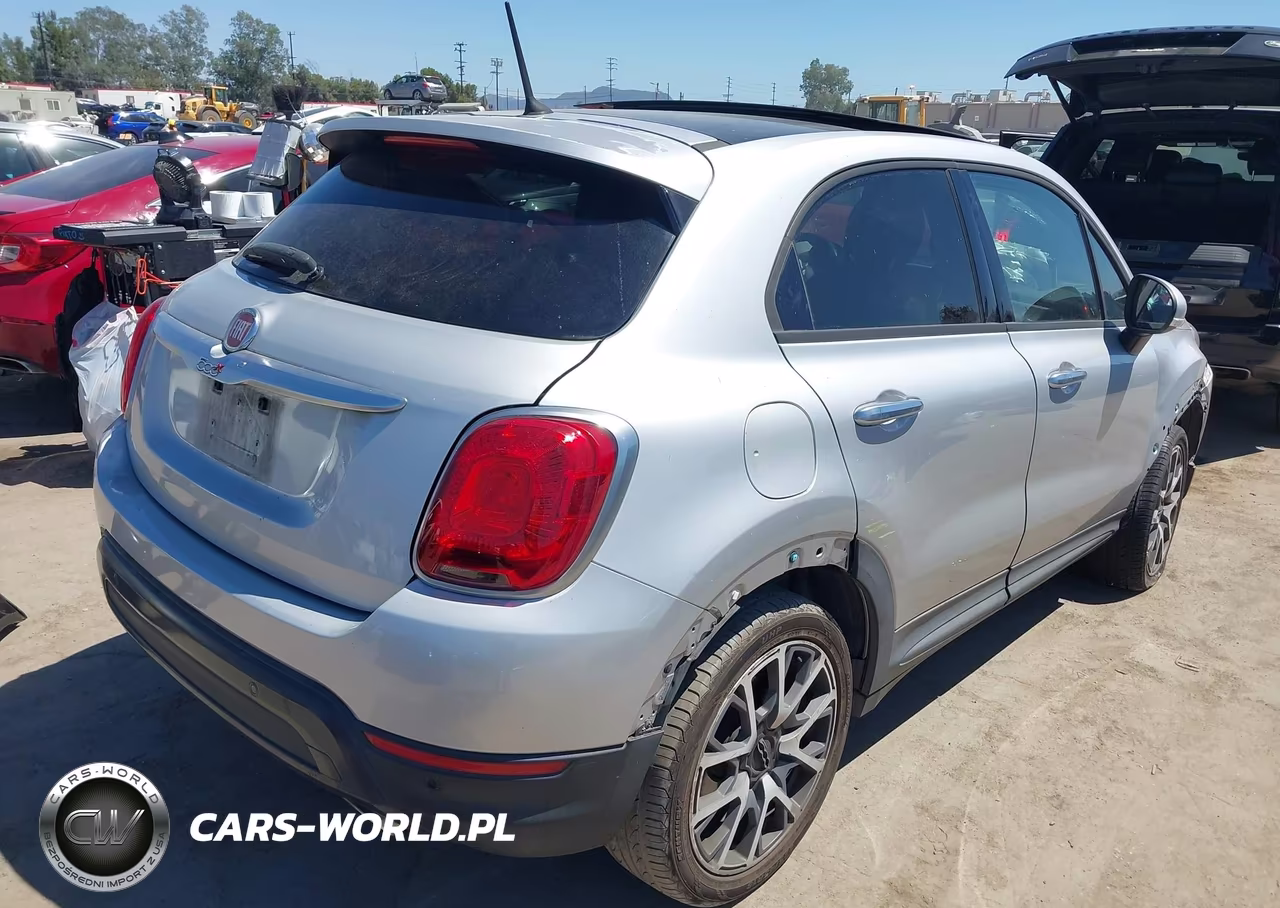 2016 Fiat 500X Trekking Plus VIN:ZFBCFXET0GP414116 - 4