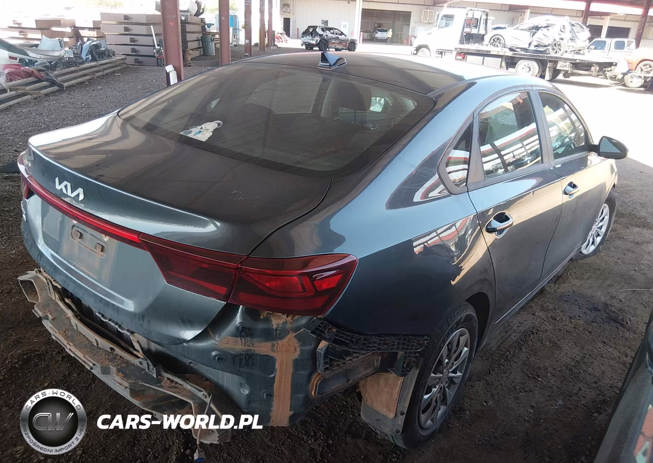 2023 Kia Forte Lx VIN:3KPF24AD9PE588883 - 4