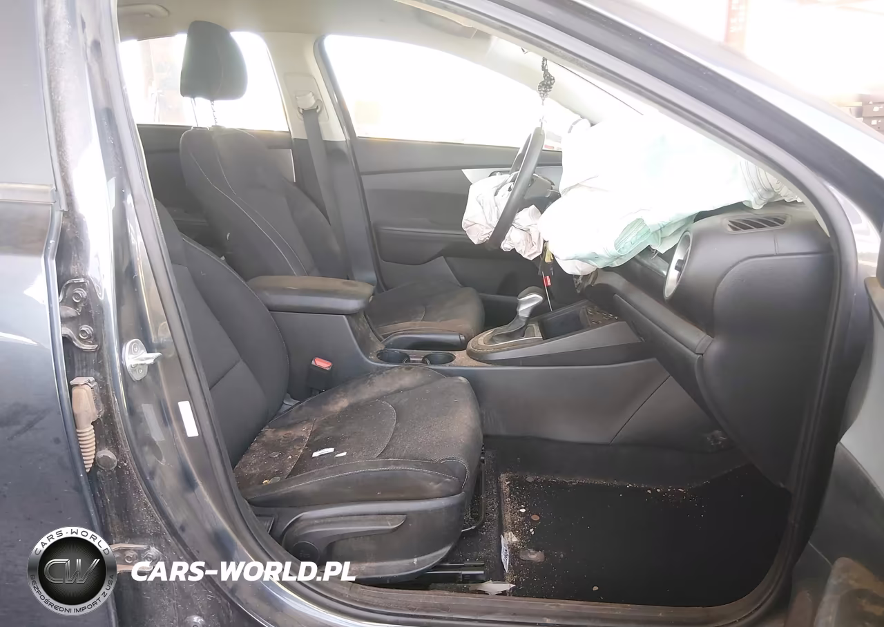 2023 Kia Forte Lx VIN:3KPF24AD9PE588883 - 5