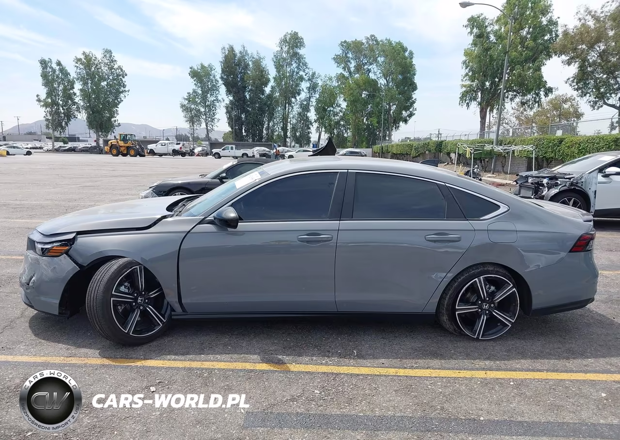 2025 Honda Accord Hybrid Sport VIN:1HGCY2F52SA062065 - 15