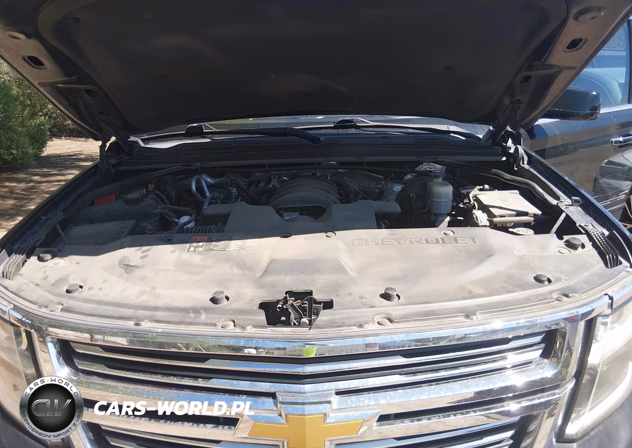 2015 Chevrolet Tahoe Ltz VIN:1GNSKCKC2FR108014 - 10