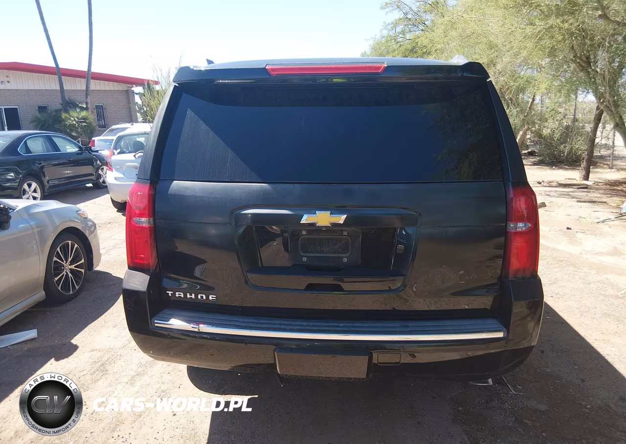 2015 Chevrolet Tahoe Ltz VIN:1GNSKCKC2FR108014 - 16