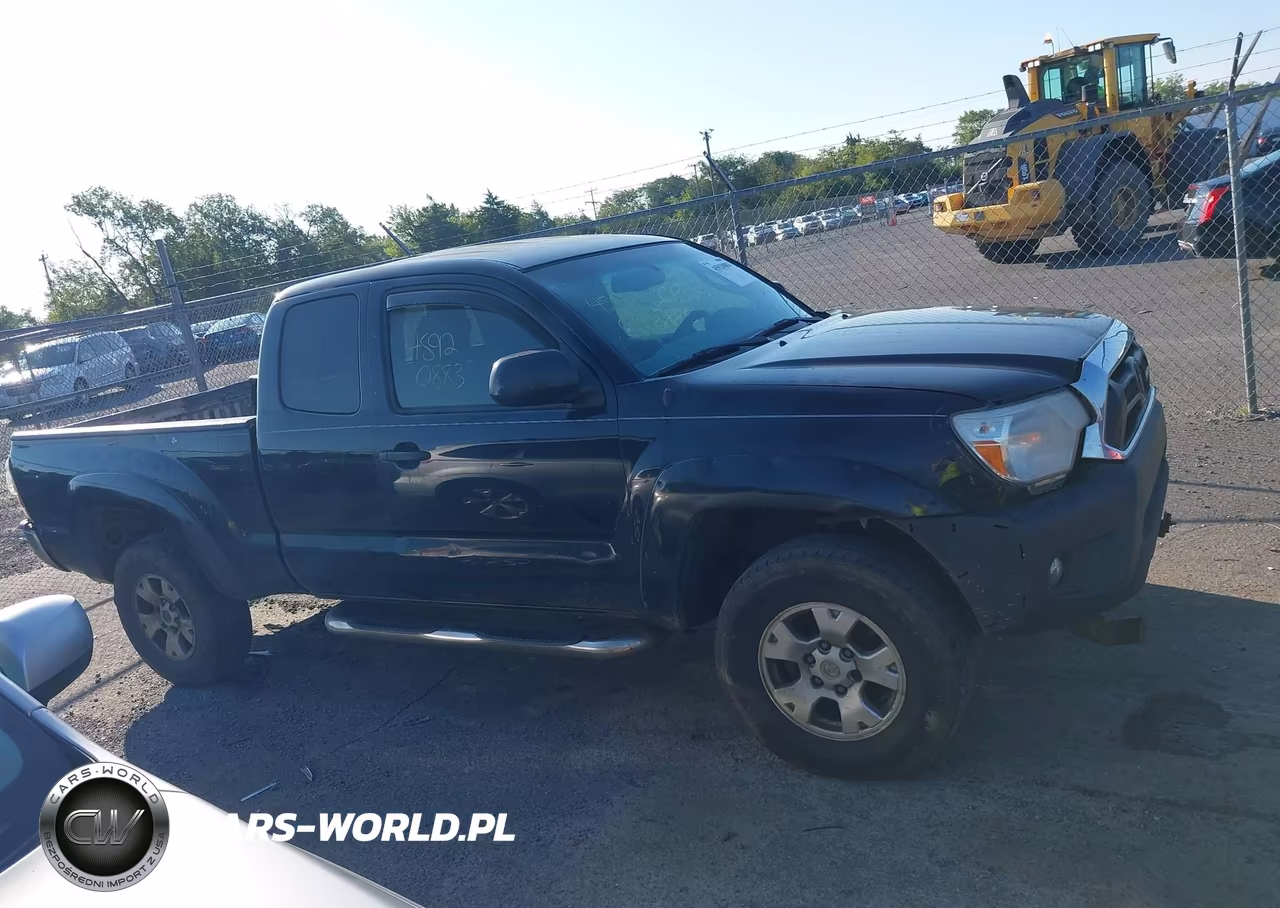 2013 Toyota Tacoma VIN:5TFUX4EN1DX018366 - 13