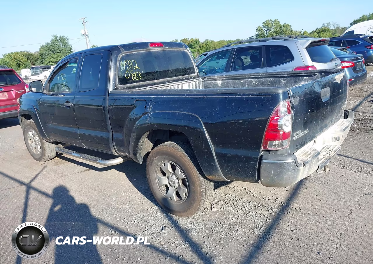 2013 Toyota Tacoma VIN:5TFUX4EN1DX018366 - 3
