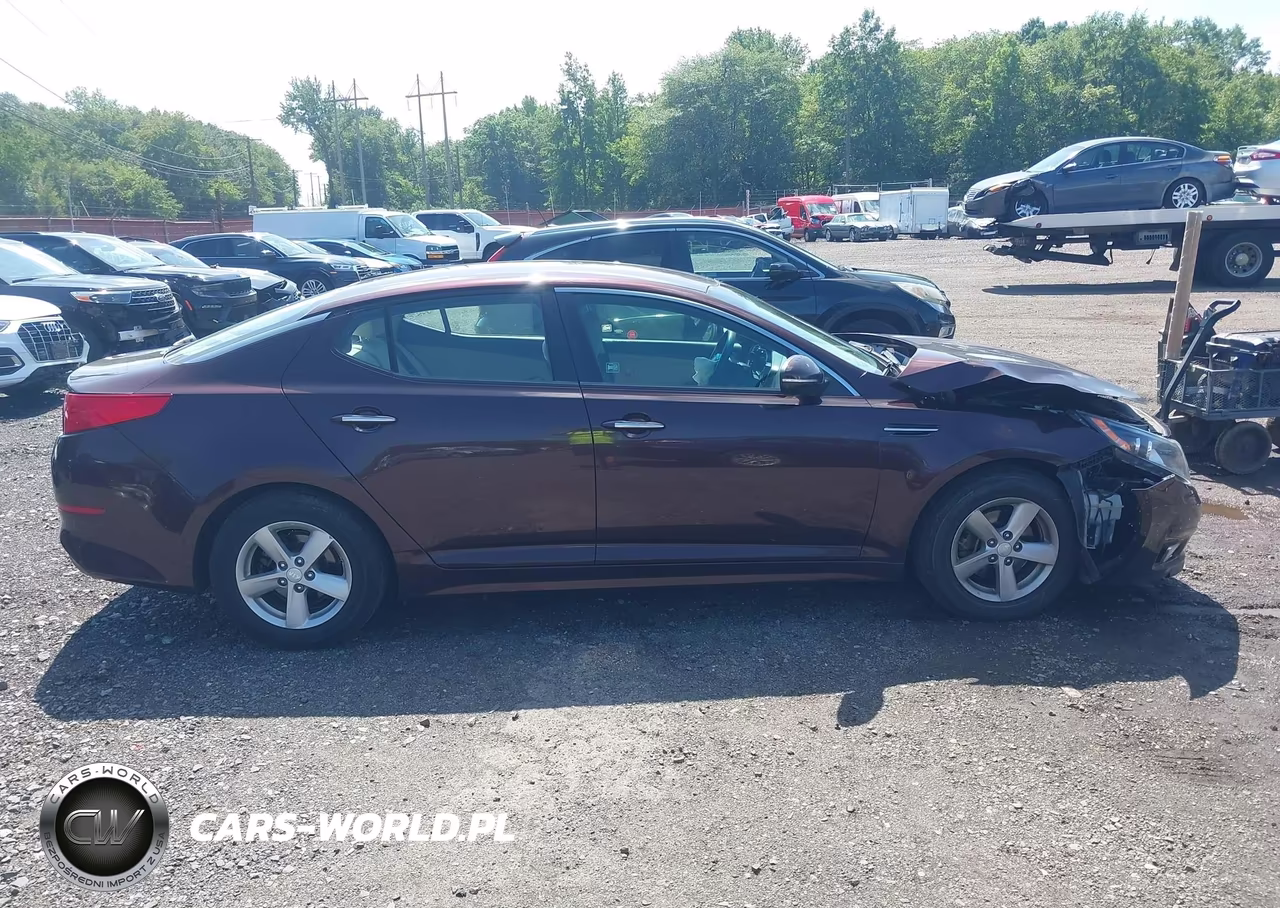 2015 Kia Optima Lx VIN:5XXGM4A73FG430487 - 13