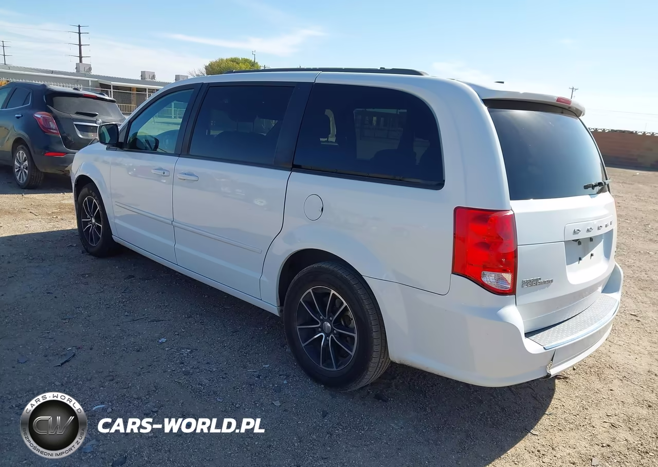 2017 Dodge Grand Caravan Gt VIN:2C4RDGEG3HR790390 - 3