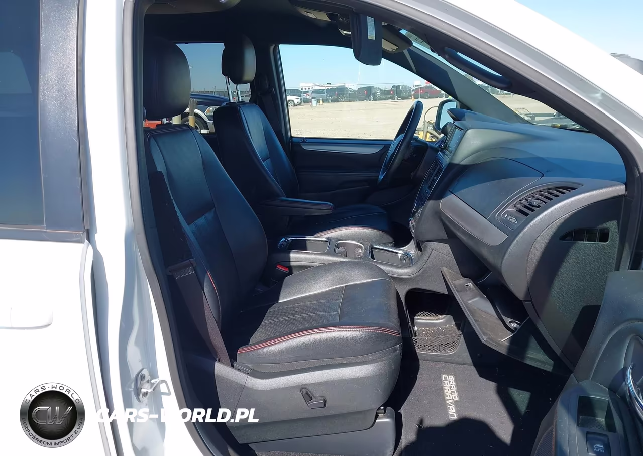 2017 Dodge Grand Caravan Gt VIN:2C4RDGEG3HR790390 - 5