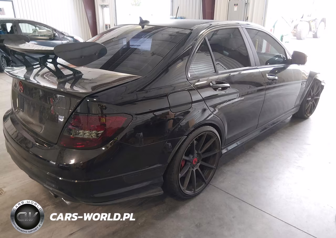 2009 Mercedes-Benz C 63 Amg VIN:WDDGF77X29F215484 - 4