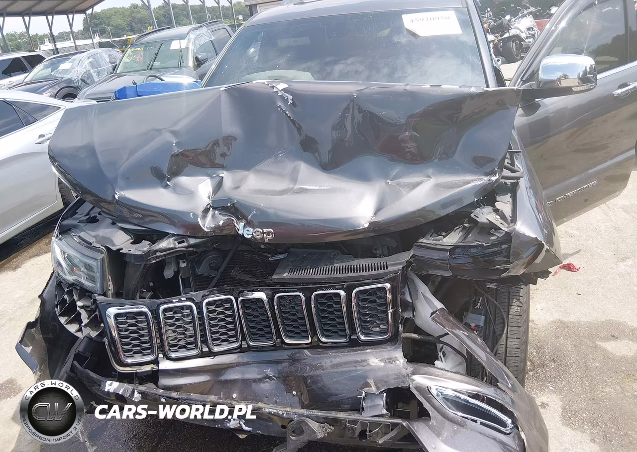 2021 Jeep Grand Cherokee Limited 4X4 VIN:1C4RJFBG1MC582258 - 10
