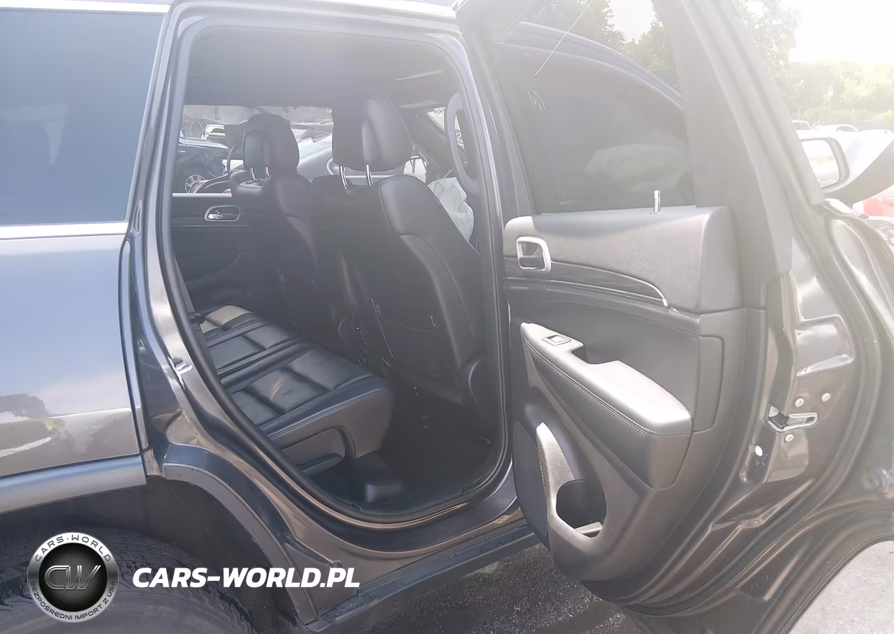 2021 Jeep Grand Cherokee Limited 4X4 VIN:1C4RJFBG1MC582258 - 8