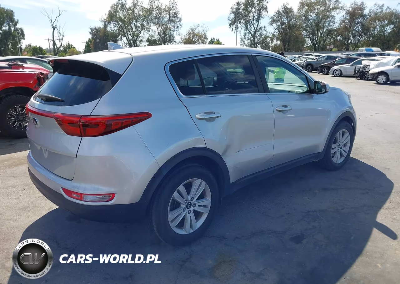 2017 Kia Sportage Lx VIN:KNDPM3ACXH7281174 - 4