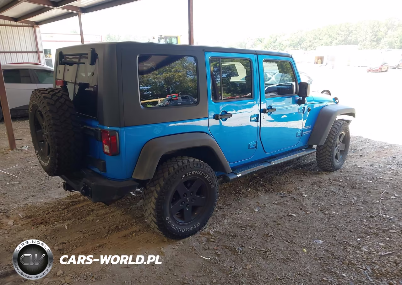 2010 Jeep Wrangler Unlimited Sport VIN:1J4BA3H14AL103226 - 4