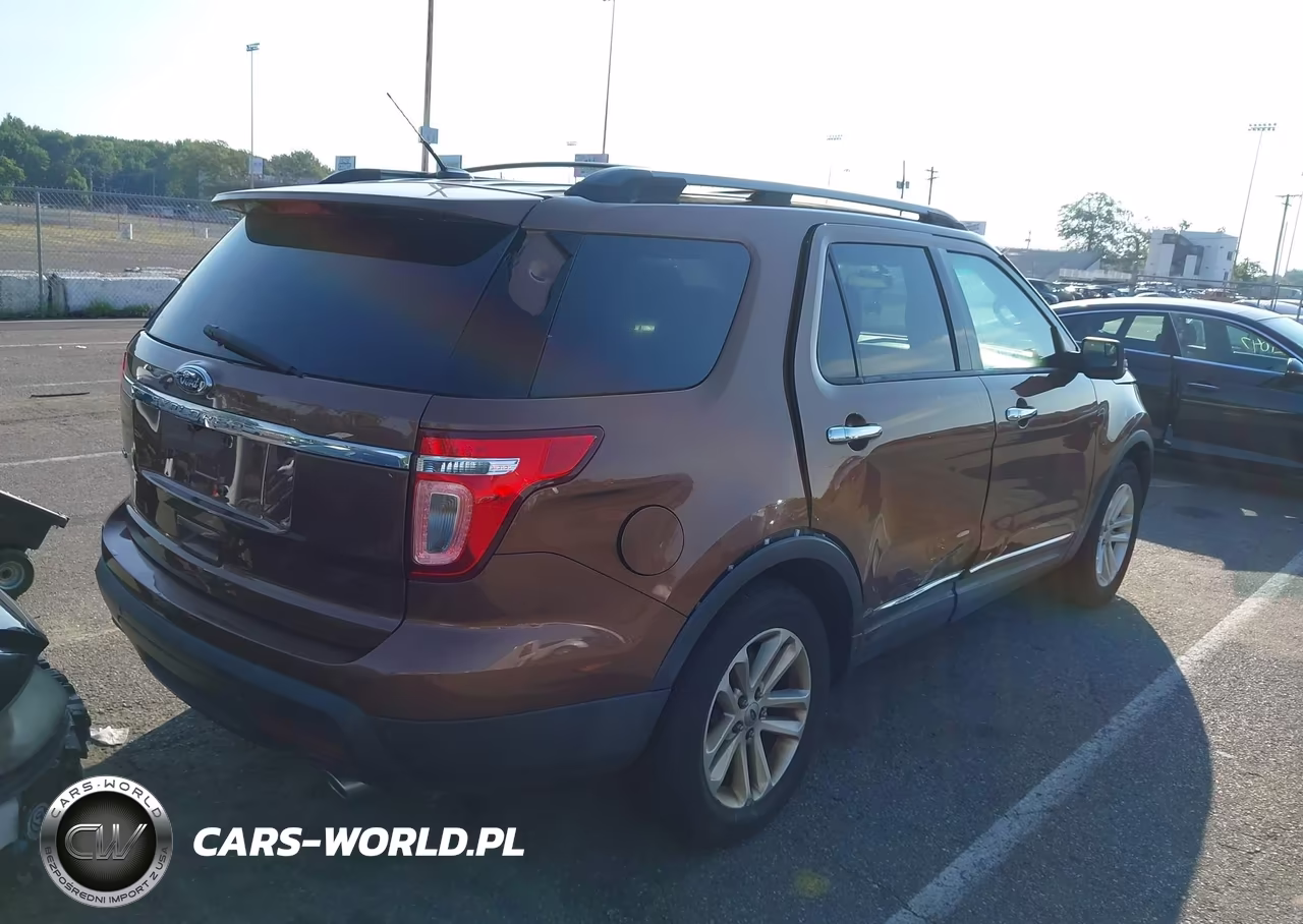 2011 Ford Explorer Xlt VIN:1FMHK7D86BGA63230 - 4