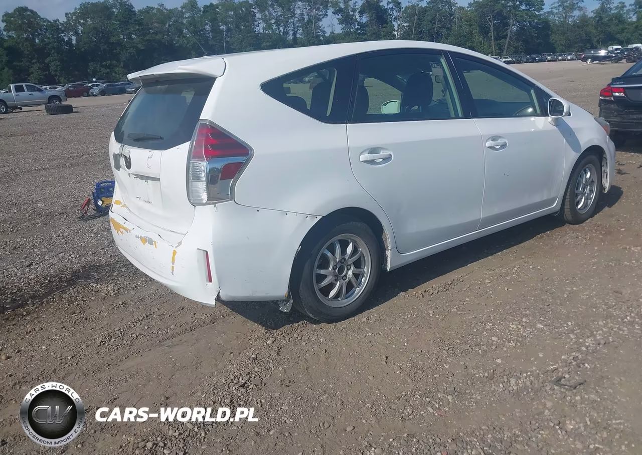 2015 Toyota Prius V Two VIN:JTDZN3EU9FJ017419 - 4