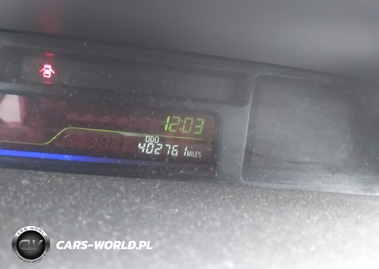 2015 Toyota Prius V Two VIN:JTDZN3EU9FJ017419 - 7