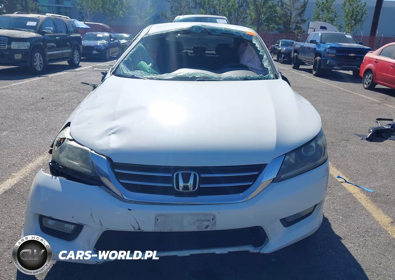 2015 Honda Accord Sport VIN:1HGCR2F58FA041630 - 12