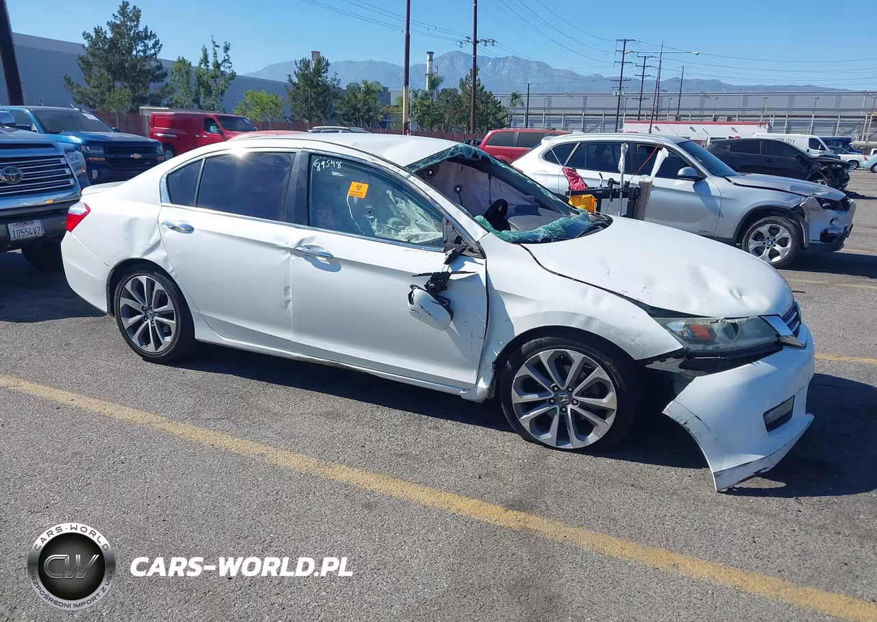2015 Honda Accord Sport VIN:1HGCR2F58FA041630 - 13