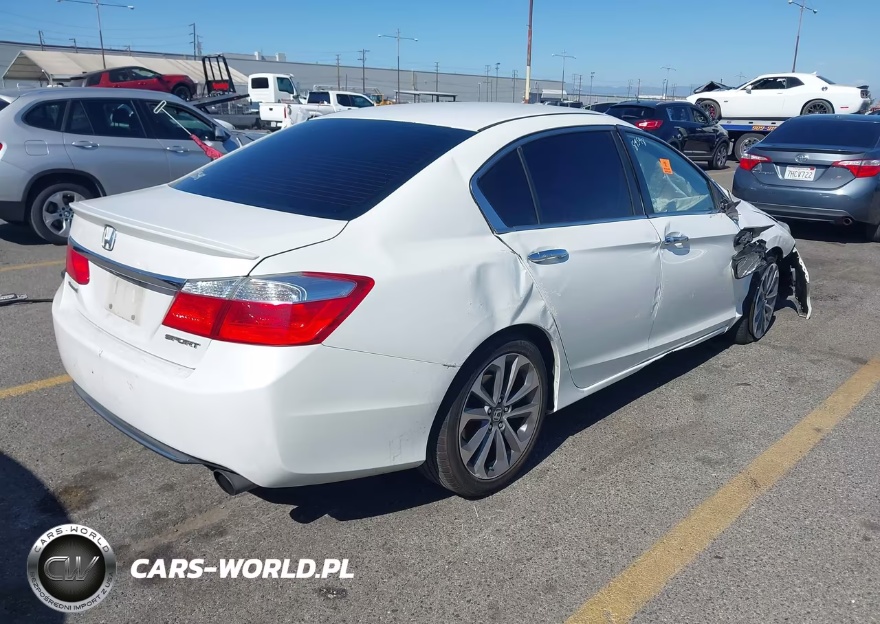2015 Honda Accord Sport VIN:1HGCR2F58FA041630 - 4