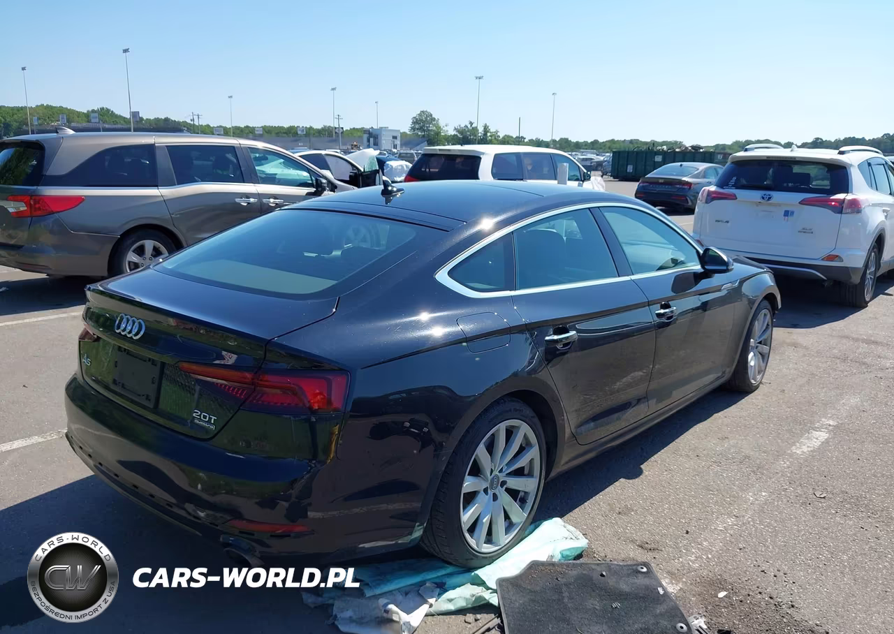 2018 Audi A5 2.0T Premium VIN:WAUANCF56JA014553 - 4