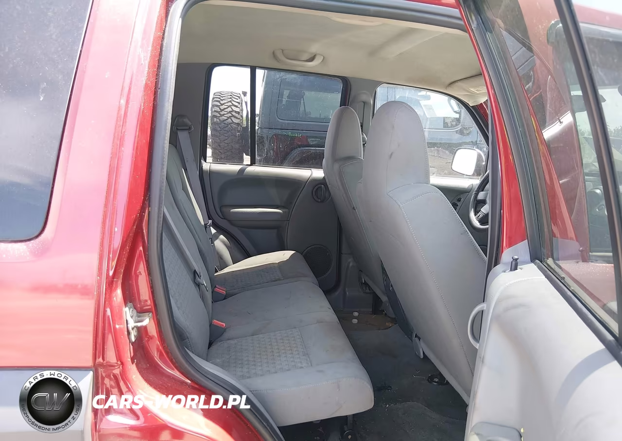 2006 Jeep Liberty Sport VIN:1J4GL48K56W253544 - 8