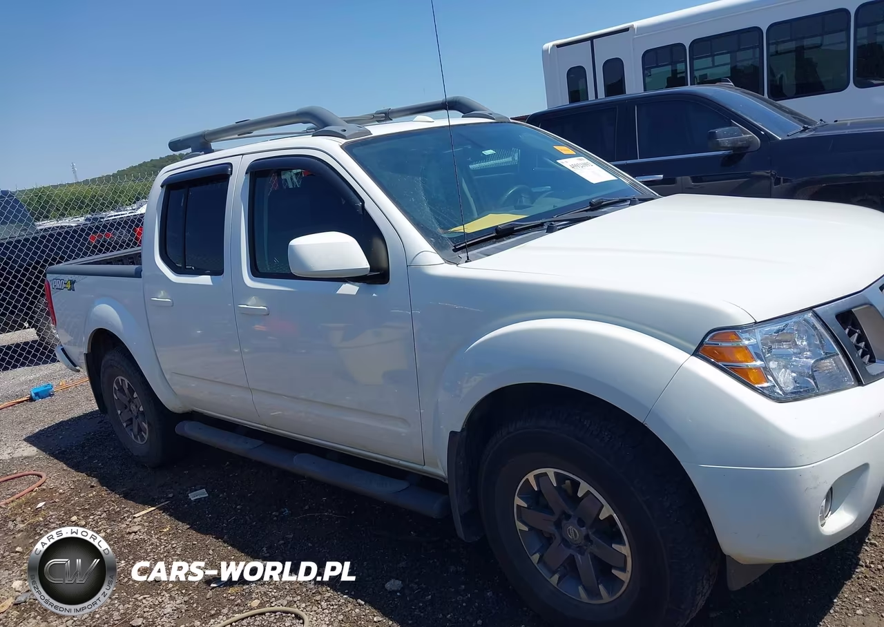 2016 Nissan Frontier Pro-4X VIN:1N6AD0EV5GN736925 - 13