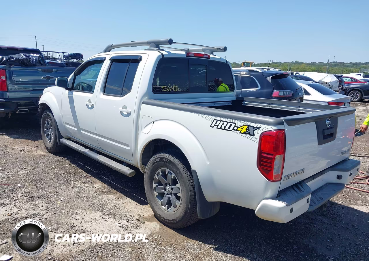 2016 Nissan Frontier Pro-4X VIN:1N6AD0EV5GN736925 - 3