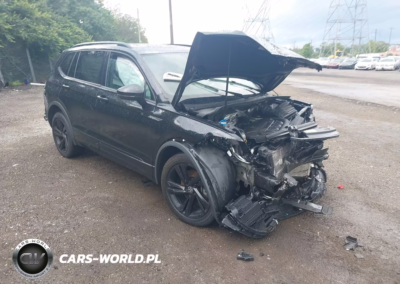 2023 Volkswagen Tiguan 2.0T Se R-Line Black