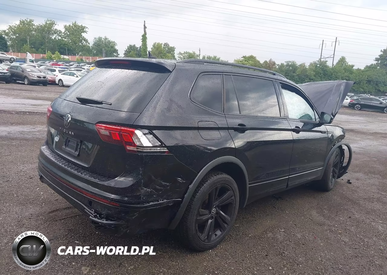 2023 Volkswagen Tiguan 2.0T Se R-Line Black VIN:3VVCB7AX5PM060456 - 4