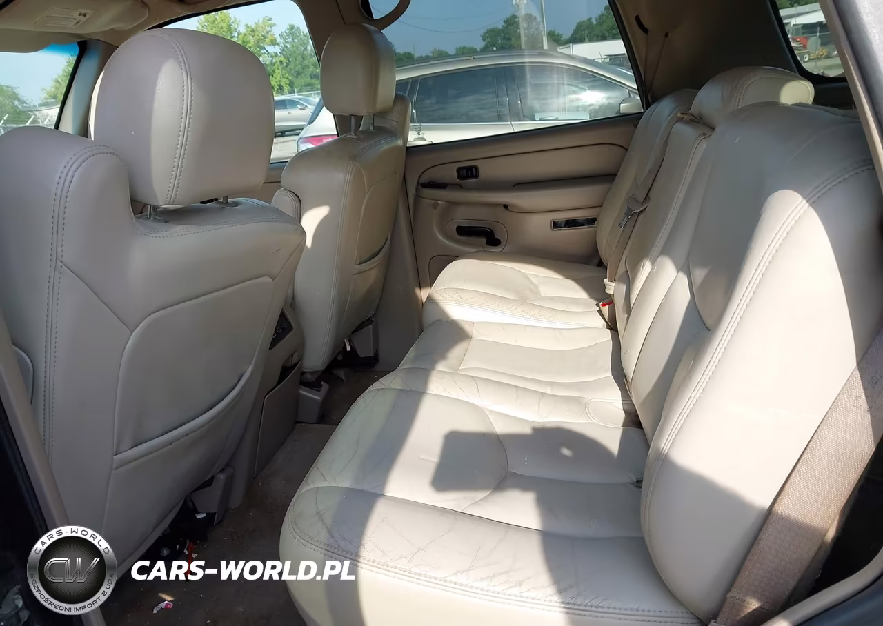 2004 Chevrolet Tahoe Lt VIN:1GNEC13Z74J165600 - 8