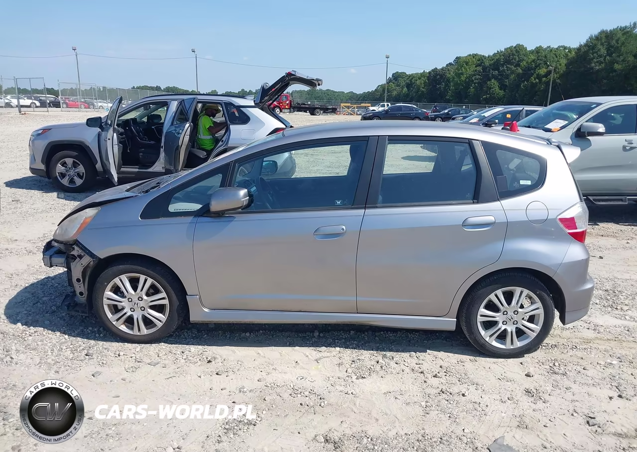 2009 Honda Fit Sport VIN:JHMGE87409S012642 - 15